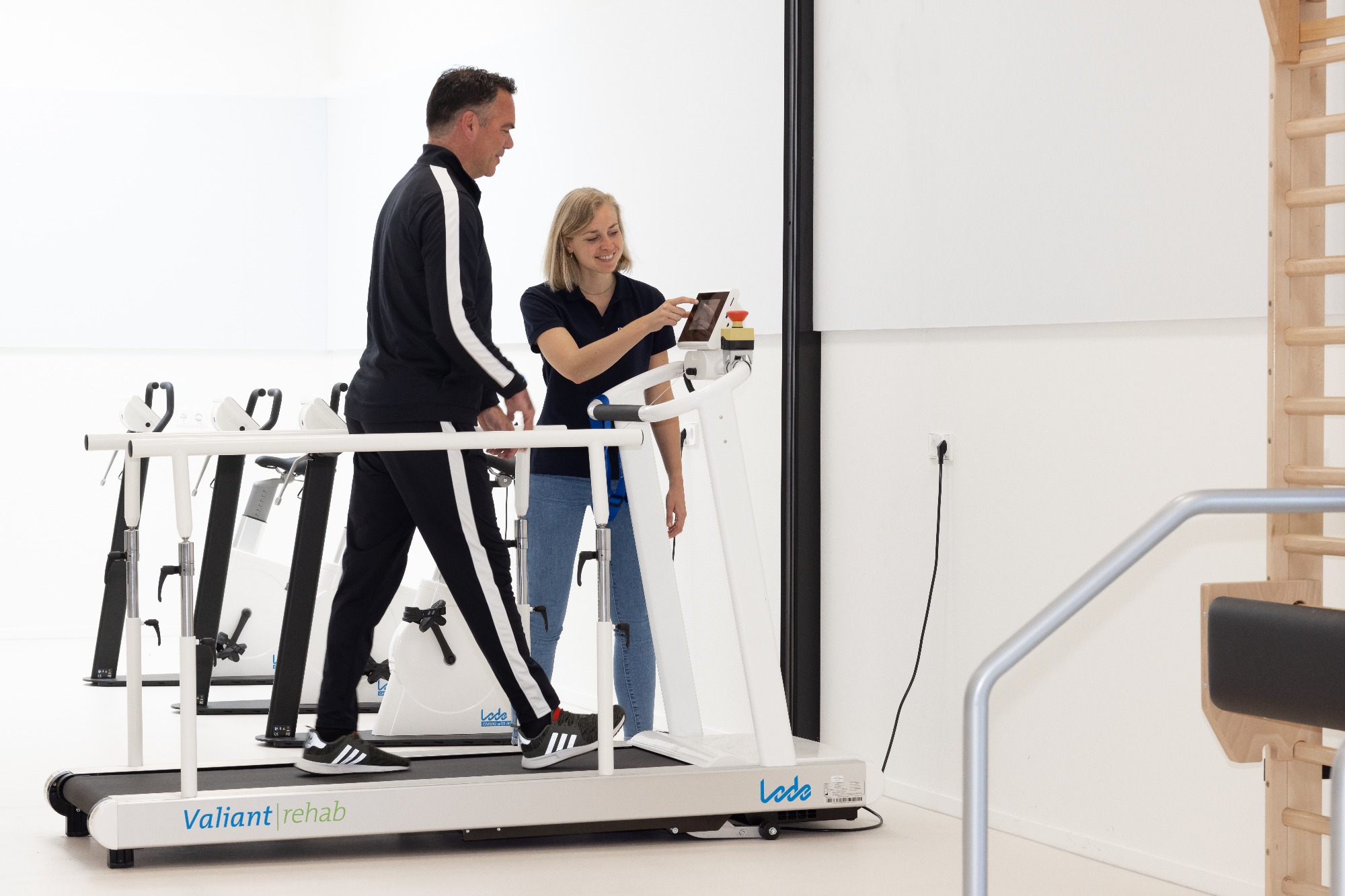 HUR Treadmill SmartTouch by Lode