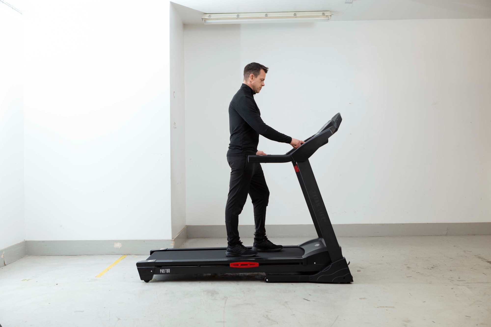 Demo - TITAN LIFE Treadmill T80 Pro