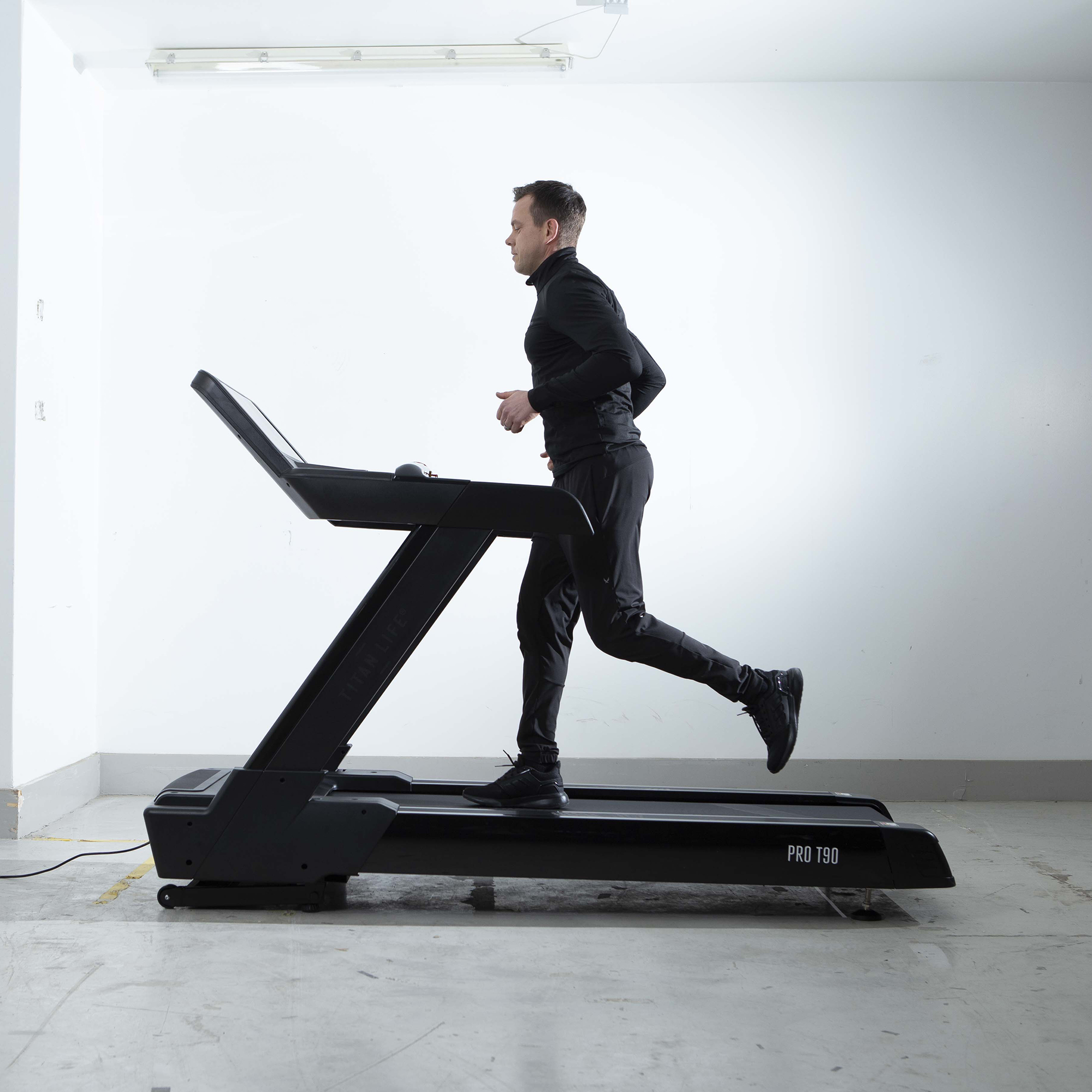 Demo - TITAN LIFE Treadmill T90 Pro