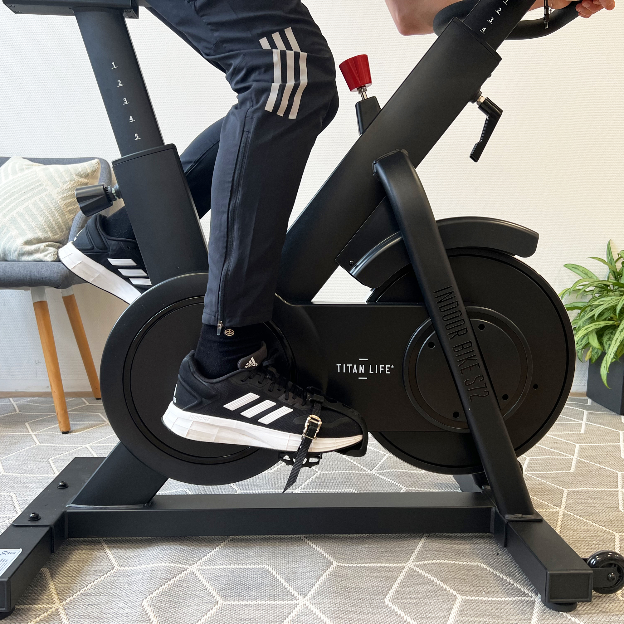 Demo - TITAN LIFE Indoor Bike S72 