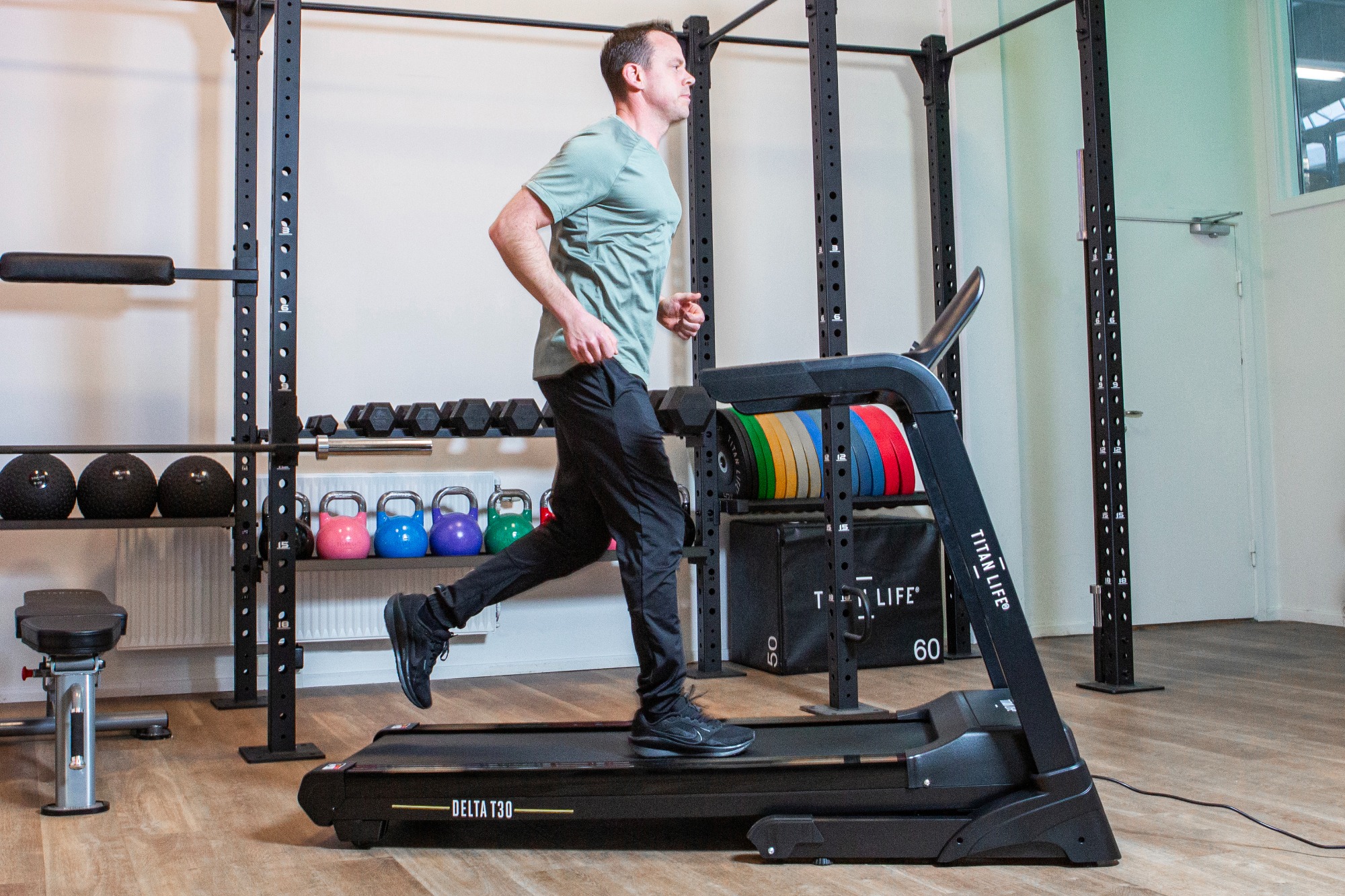Demo - TITAN LIFE Delta T30 Treadmill