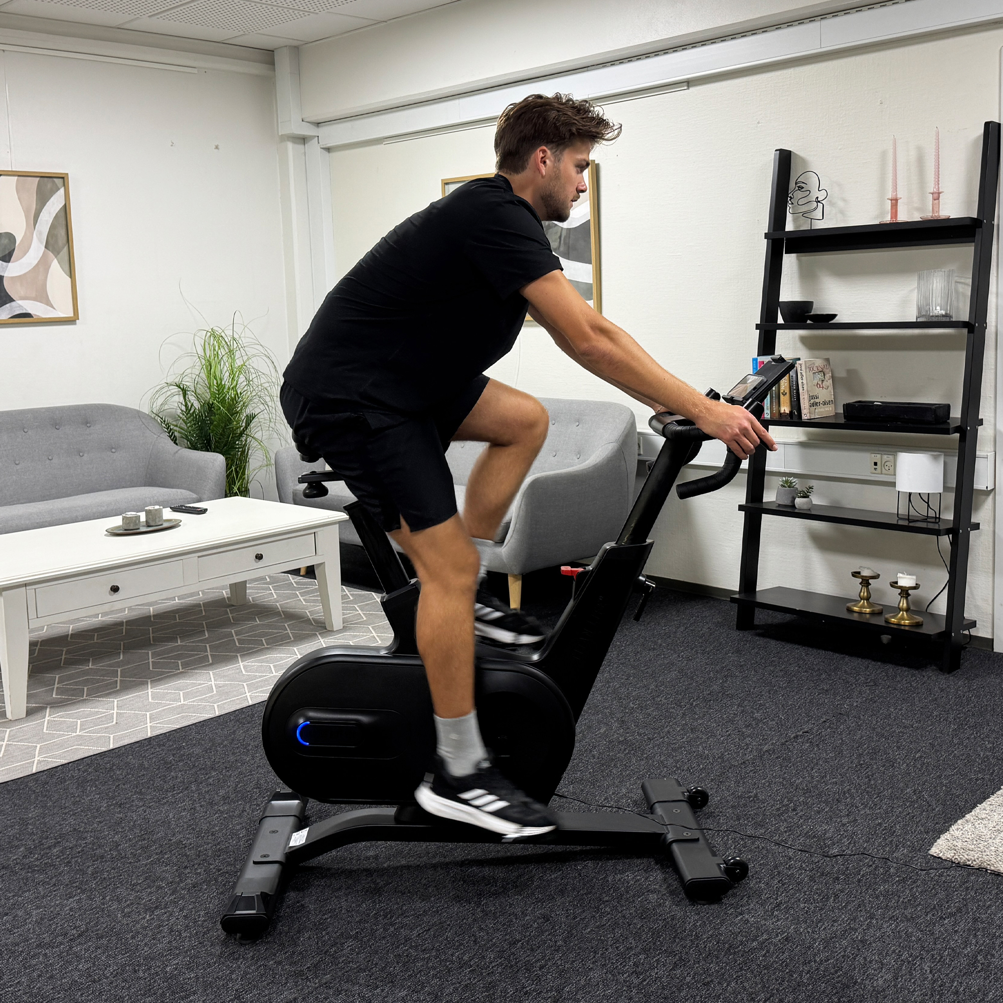 Demo - TITAN LIFE Indoor Bike S96 