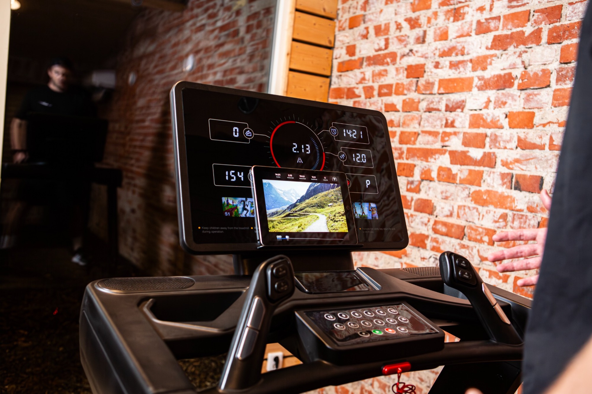 Demo - TITAN LIFE C Line 1200 Treadmill 