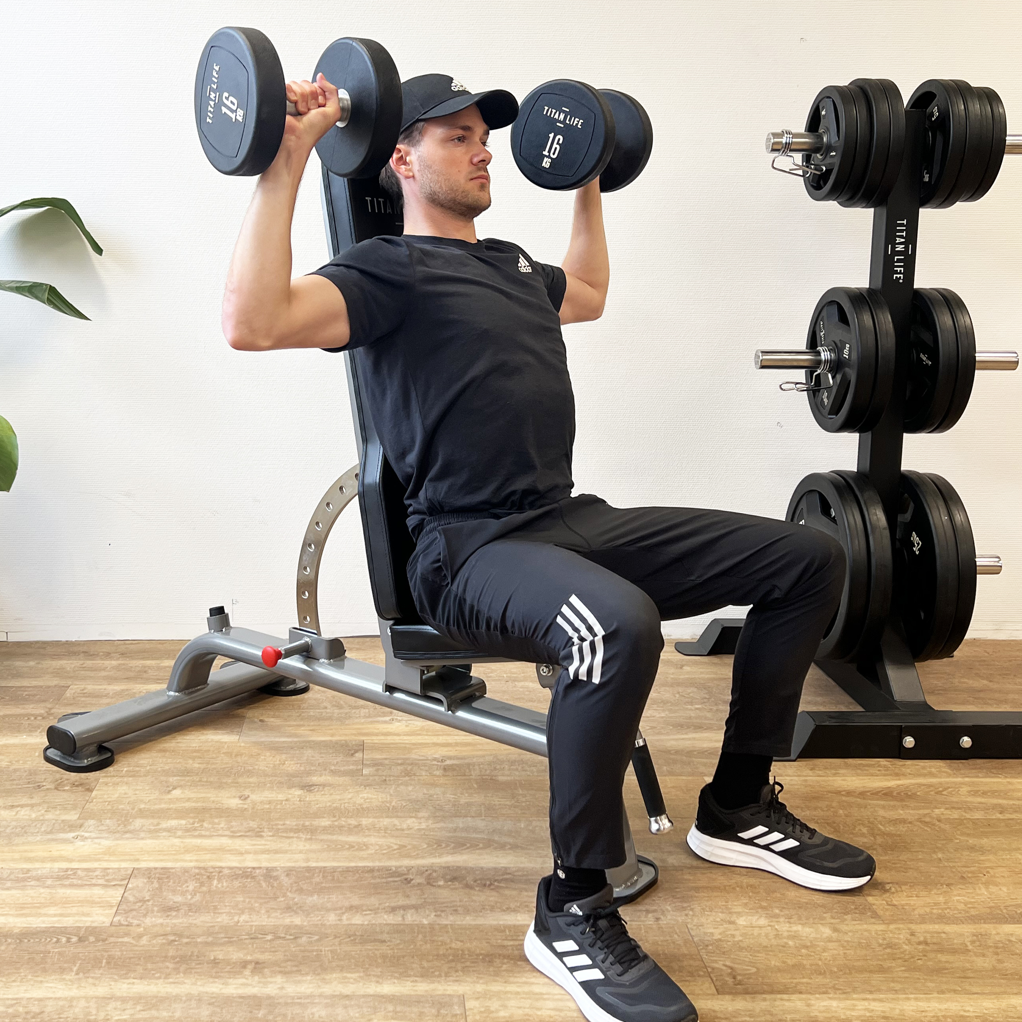 TITAN LIFE PRO Dumbbell 16 Kg